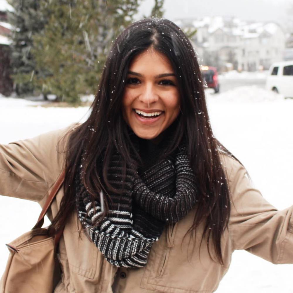 Meet your Posher, Carolina